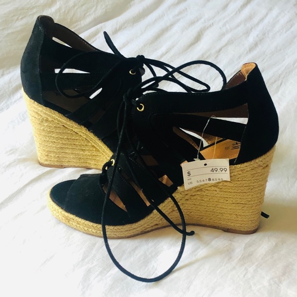 H&M Shoes - H+M Wedge Heeled Sandals